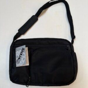 Winn International Microfiber Tablet/IPAD Satchel Style 7705